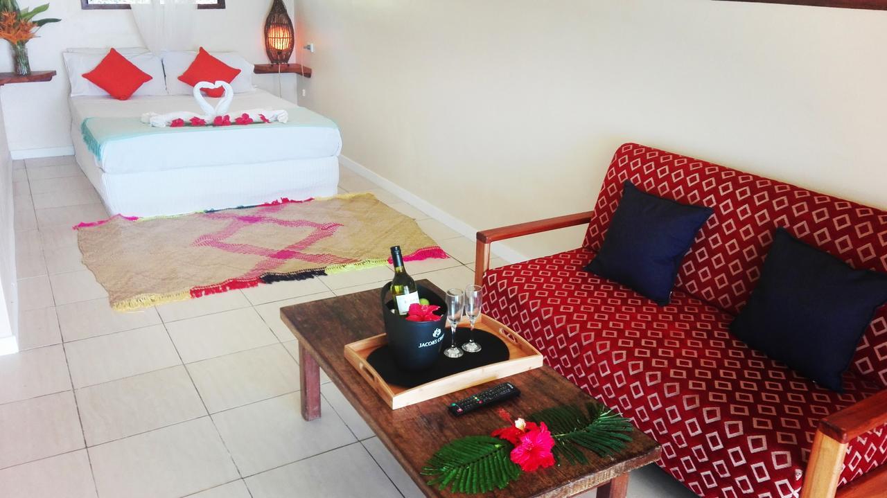 Blue Bay Resort Порт-Вила Экстерьер фото