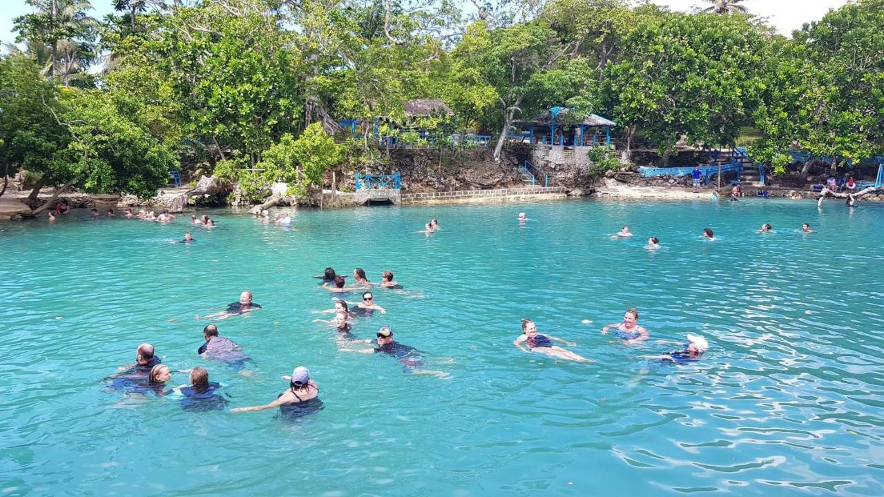 Blue Bay Resort Порт-Вила Экстерьер фото