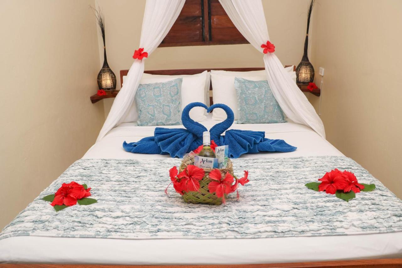 Blue Bay Resort Порт-Вила Экстерьер фото